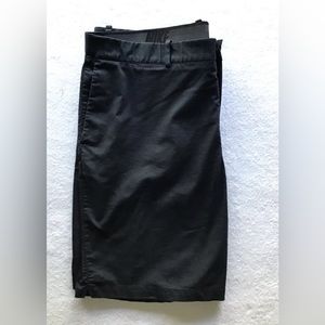 Nike M 42 Dry-Fit Golf Shorts in Black - 10" inseam